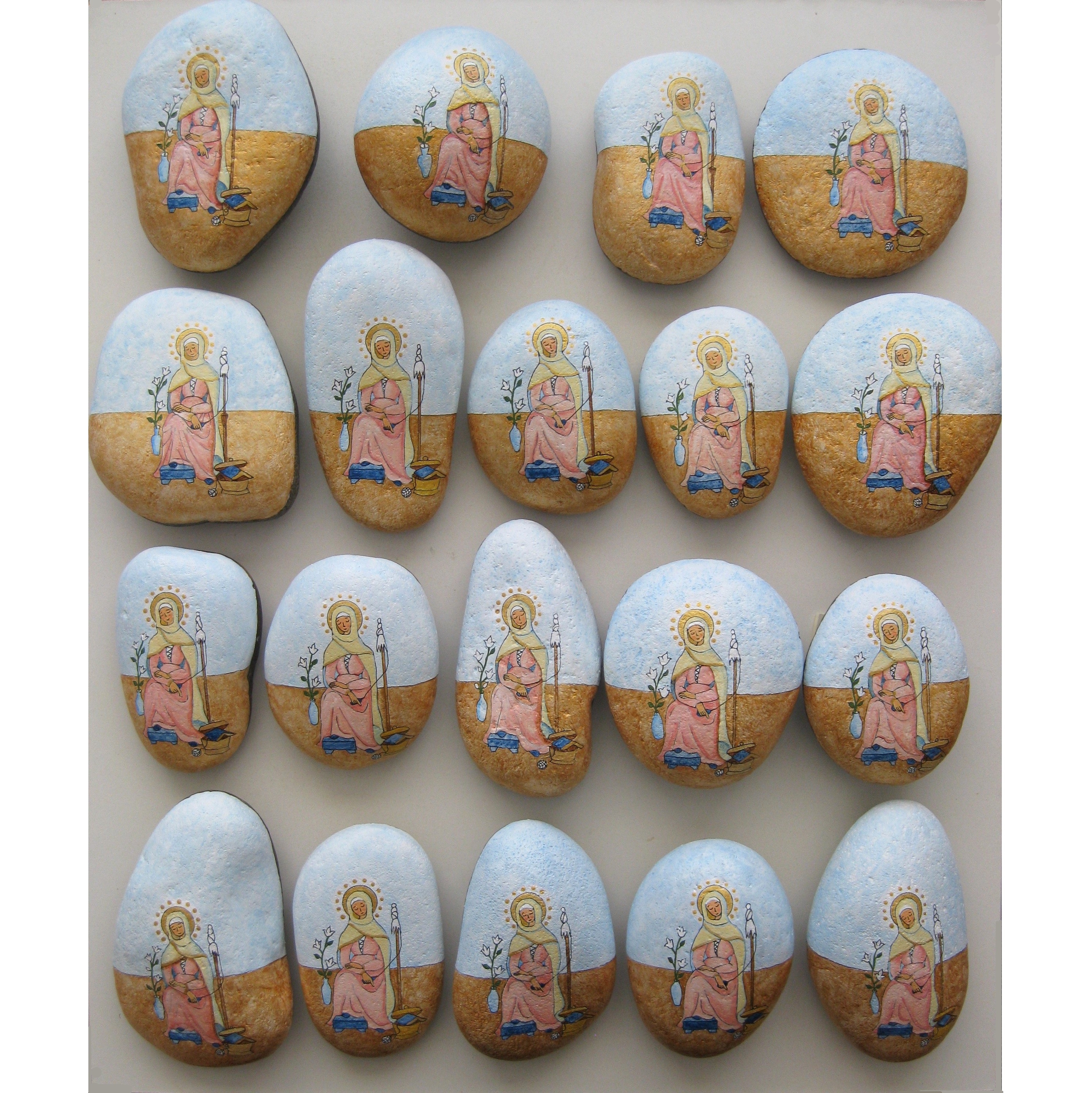 Mater Admirabilis depicted on stones.